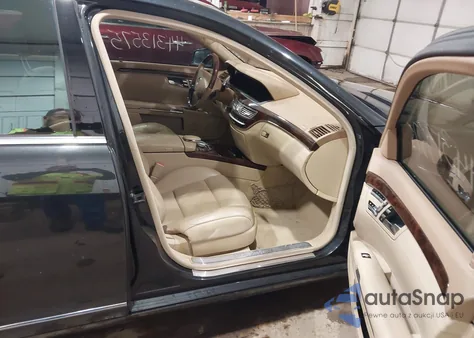 2013 Mercedes-Benz S 550 4Matic z USA, uszkodzony, nr VIN WDDNG9EB1DA528975